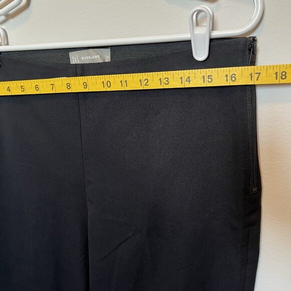 Everlane Black High Waisted Tapered Leg Crop Pants Women’s Size 14 Stretch Black - Picture 4 of 9